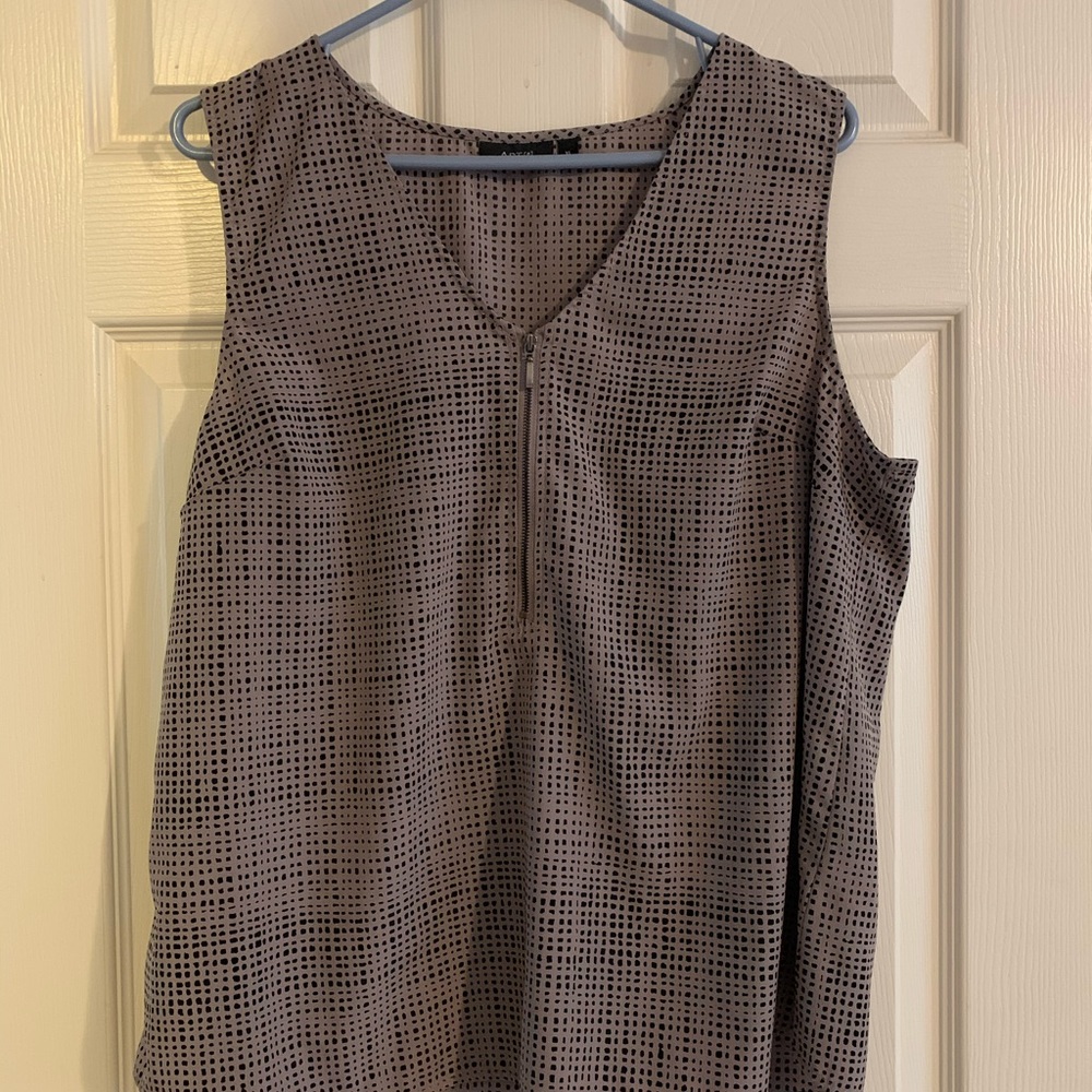 Sleeveless top